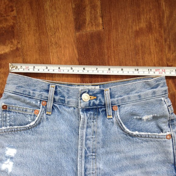 AGOLDE - High Waisted Distressed Cut-Off Shorts - Picture 13 of 13